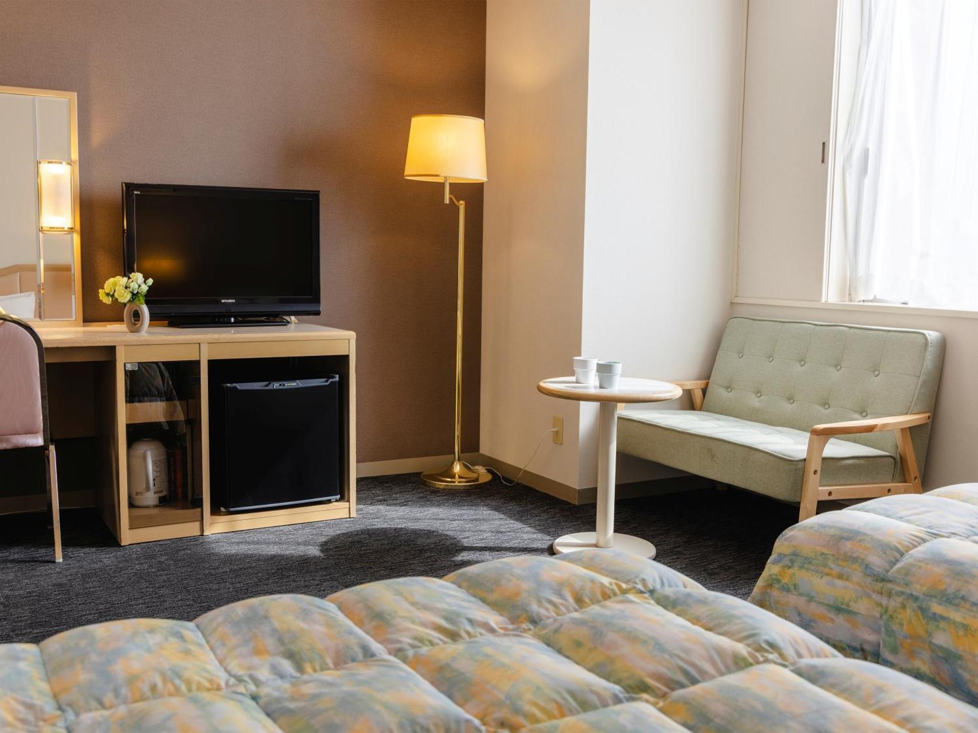 Tsubamesanjo Washington Hotel Zewnętrze zdjęcie